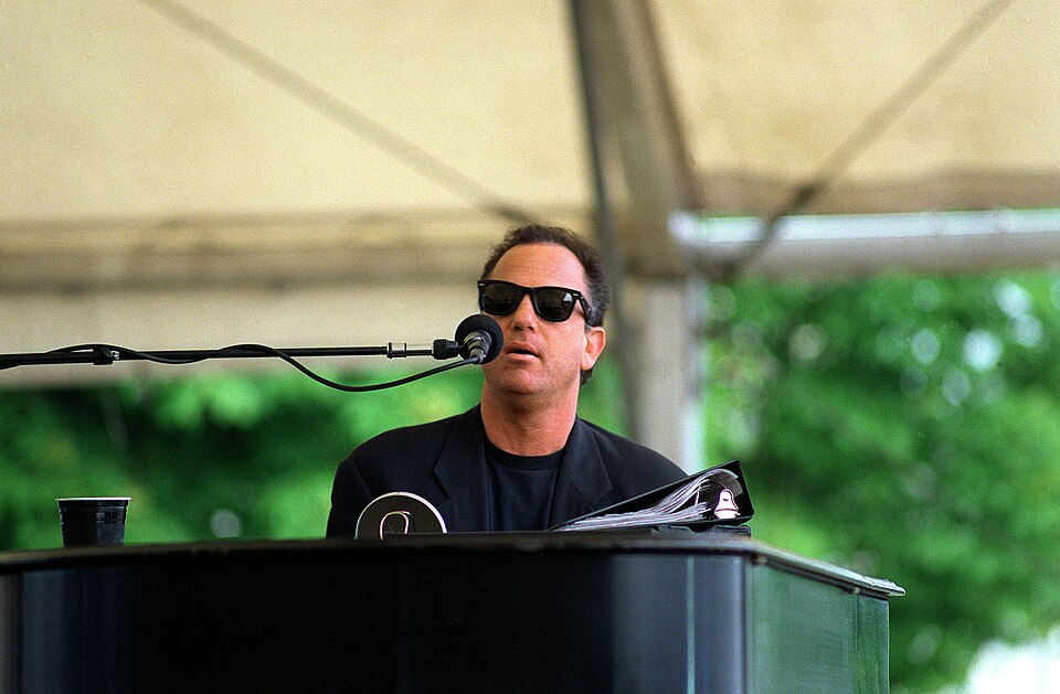 Billy Joel · U.S. Department of Defense / Andrew J. Rice · Dominio público en EE. UU.